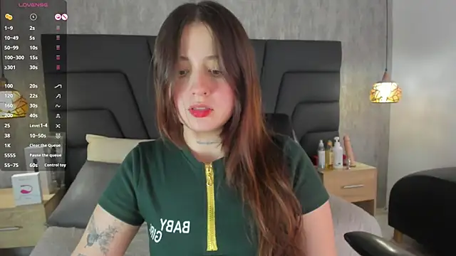 Sabrina Lennox online show from 03/10/25, 07:29