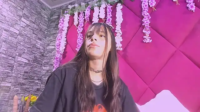 Sasha Petitte online show from 04/13/26, 03:21