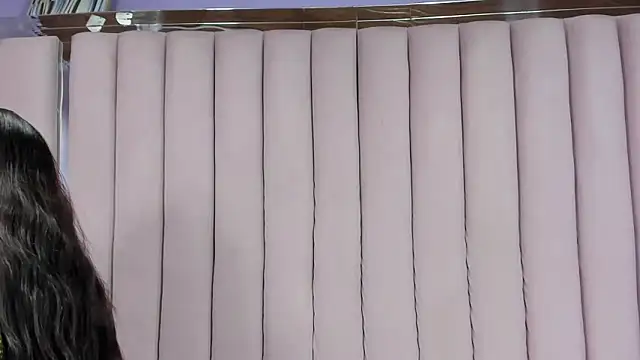 Sasha Petitte online show from 12/21/25, 03:52