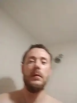 Snapshot of dadyyD95 chatting on 03/11/26, 02:33 dadyyD95 online show from 03/11/26, 02:33