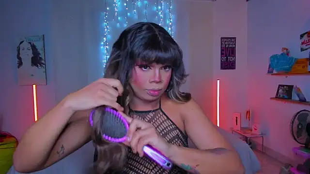 CuteRomi online show from 10/02/25, 06:06