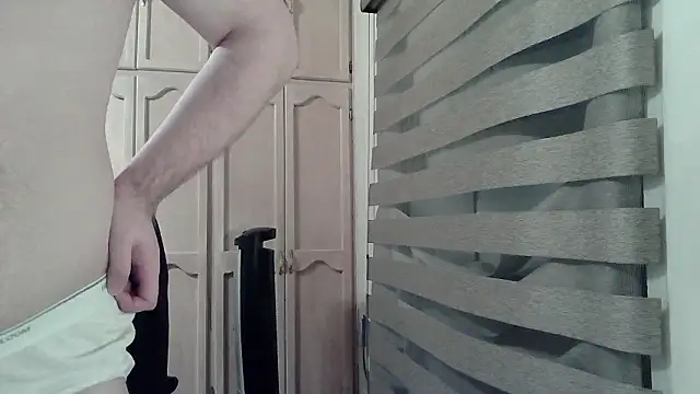 Himbo fox online show from 02/07/26, 04:53