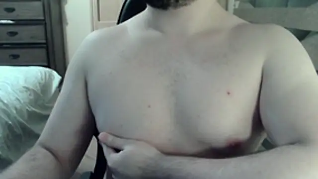 Snapshot of Himbo_fox chatting on 07/18/26, 04:54 Himbo fox online show from 07/18/26, 04:54
