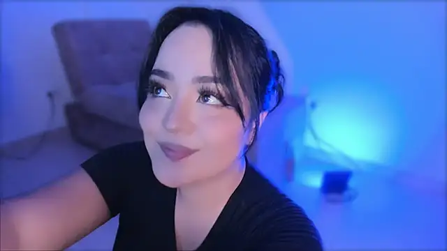 Snapshot of ValeryySoto_ chatting on 02/14/25, 12:30 ValeryySoto online show from 02/14/25, 12:30