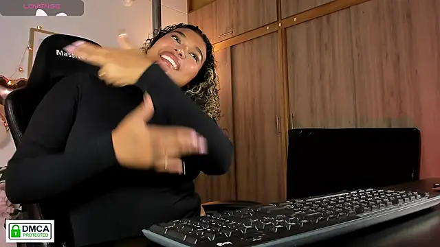 aleja montiel   online show from 02/17/26, 12:57