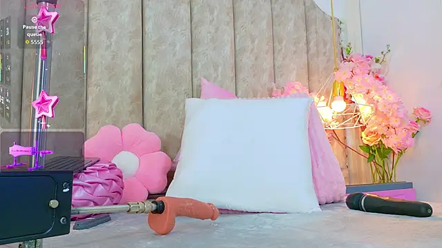 ShanelWest online show from 09/25/25, 01:17