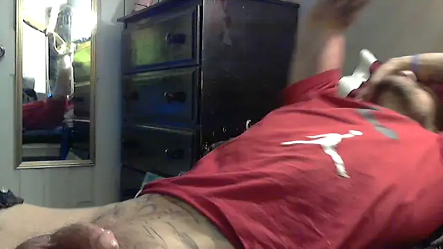 Snapshot of TheOneYouLove69 chatting on 02/27/26, 12:00 TheOneYouLove69 online show from 02/27/26, 12:00