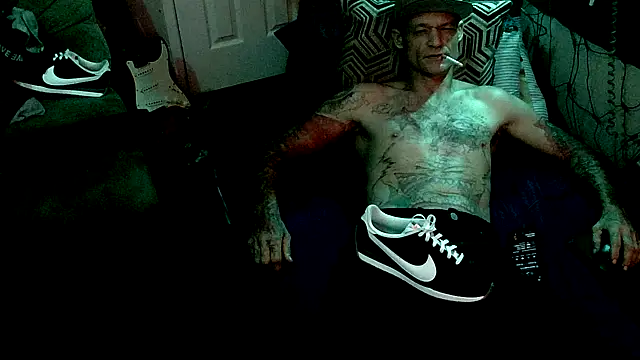 Snapshot of TheOneYouLove69 chatting on 02/10/26, 03:55 TheOneYouLove69 online show from 02/10/26, 03:55