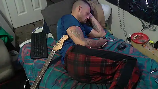 Snapshot of TheOneYouLove69 chatting on 02/20/26, 10:44 TheOneYouLove69 online show from 02/20/26, 10:44