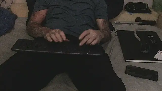 TheOneYouLove69 online show from 12/22/25, 07:30