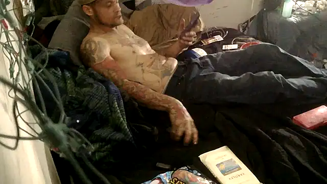 TheOneYouLove69 online show from 04/21/26, 08:15