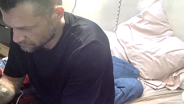 Snapshot of TheOneYouLove69 chatting on 03/02/26, 01:06 TheOneYouLove69 online show from 03/02/26, 01:06