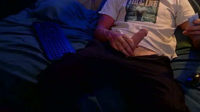 TheOneYouLove69 online show from 10/04/25, 12:01