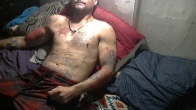 Snapshot of TheOneYouLove69 chatting on 02/24/26, 02:56 TheOneYouLove69 online show from 02/24/26, 02:56