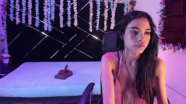 Jasmin Skinny online show from 09/19/25, 02:26