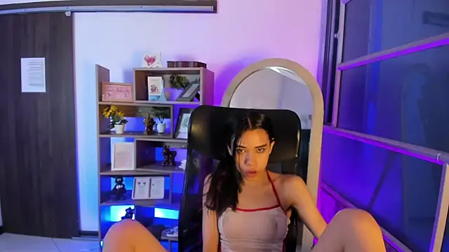 Jasmin Skinny online show from 10/26/25, 03:40