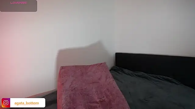 NewAgatha Bolton online show from 11/27/25, 08:53