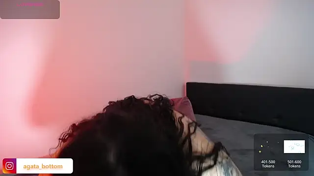 NewAgatha Bolton online show from 12/02/25, 08:32