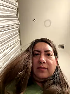 xLadyScarlettx online show from 12/05/25, 04:44