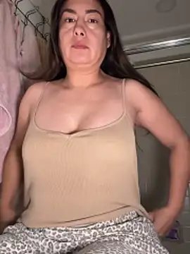 xLadyScarlettx online show from 11/29/25, 03:50