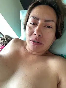 xLadyScarlettx online show from 03/11/25, 08:53