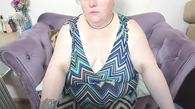 Snapshot of fashiona chatting on 02/28/26, 01:00 fashiona online show from 02/28/26, 01:00