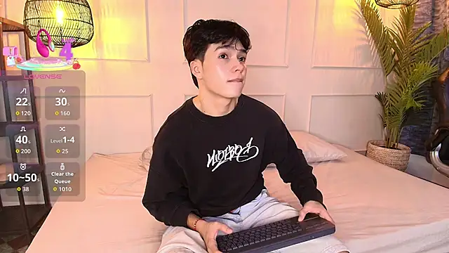 Snapshot of luandy chatting on 12/22/25, 09:04 luandy online show from 12/22/25, 09:04