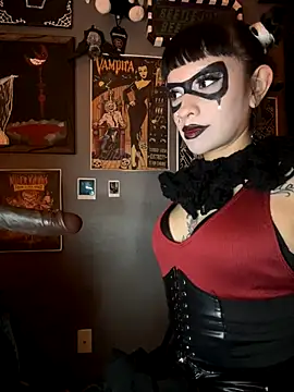 Gothbabbi online show from 10/31/25, 03:25
