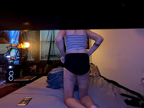 Gothbabbi online show from 10/19/25, 10:34