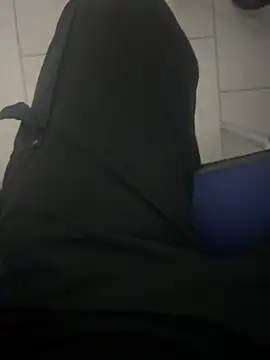 Lucom23 online show from 11/18/25, 03:15