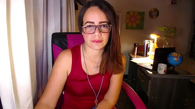 Snapshot of danielle_rose_1 chatting on 06/09/26, 02:07 danielle rose 1 online show from 06/09/26, 02:07