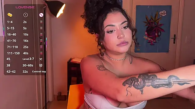 Snapshot of ann4montez_ chatting on 05/01/26, 04:39 ann4montez online show from 05/01/26, 04:39