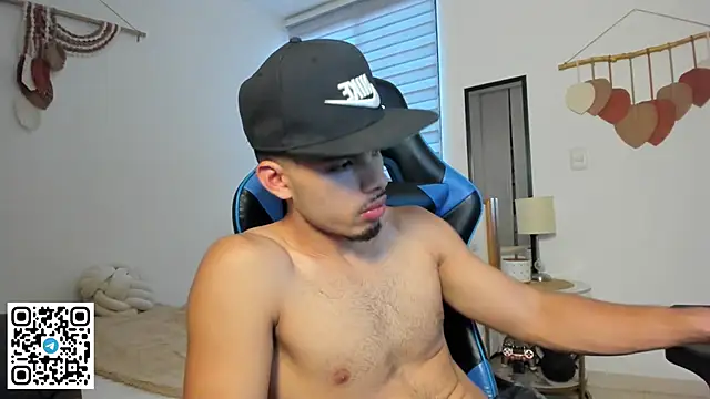 mateoleonee online show from 12/16/25, 08:02