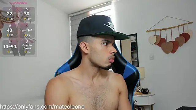 Snapshot of mateoleonee chatting on 02/12/26, 06:18 mateoleonee online show from 02/12/26, 06:18