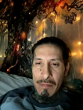 Snapshot of NutP619 chatting on 12/04/25, 06:45 NutP619 online show from 12/04/25, 06:45