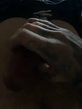 Snapshot of NutP619 chatting on 12/18/25, 03:27 NutP619 online show from 12/18/25, 03:27