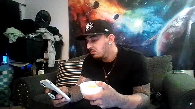 Snapshot of Antoniothedon chatting on 05/05/26, 11:35 Antoniothedon online show from 05/05/26, 11:35