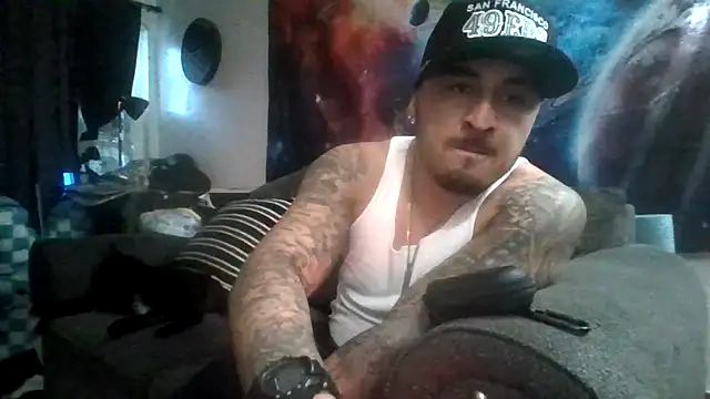 Snapshot of Antoniothedon chatting on 05/08/26, 01:48 Antoniothedon online show from 05/08/26, 01:48