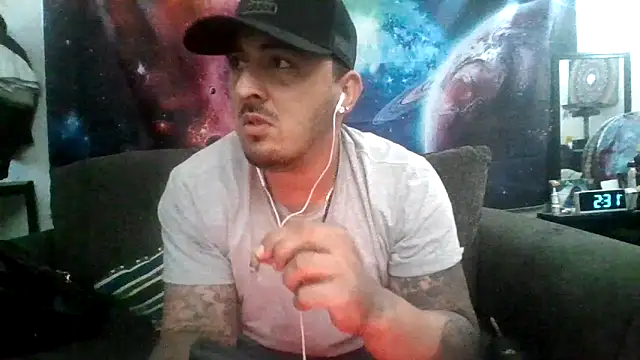 Snapshot of Antoniothedon chatting on 04/27/26, 09:35 Antoniothedon online show from 04/27/26, 09:35