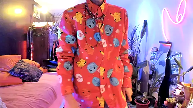 Snapshot of leatherz69 chatting on 12/27/24, 02:25 leatherz69 online show from 12/27/24, 02:25