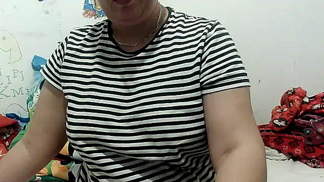 Snapshot of VixenBya chatting on 12/21/24, 04:36 VixenBya online show from 12/21/24, 04:36