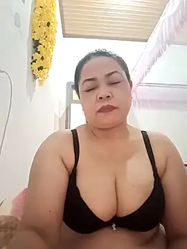 Sexy-bigtits2024 online show from 01/04/25, 02:46