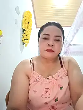 Sexy-bigtits2024 online show from 01/08/25, 12:15