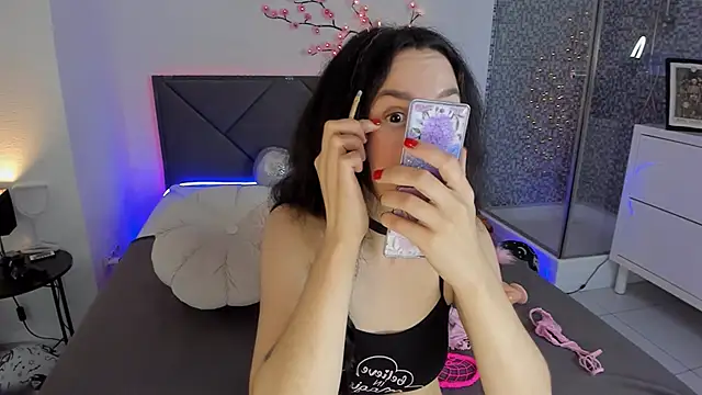 CassieEvans online show from 11/28/25, 06:46