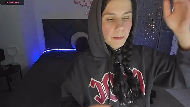 CassieEvans online show from 04/19/26, 05:30