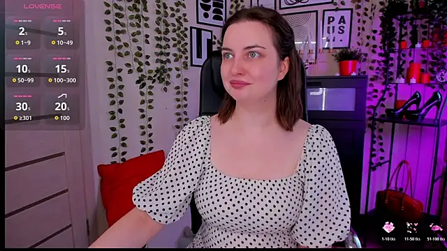 Snapshot of Astarte_Aste chatting on 07/18/26, 11:19 Astarte Aste online show from 07/18/26, 11:19