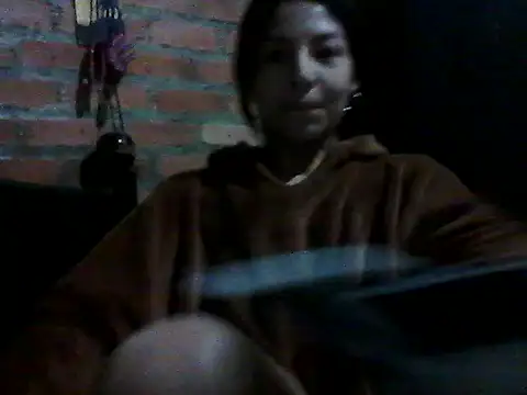 Snapshot of CarolineGomez chatting on 09/09/25, 05:39 CarolineGomez online show from 09/09/25, 05:39