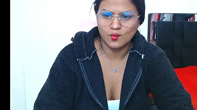 Snapshot of SweetAlmaa chatting on 02/26/25, 09:44 SweetAlmaa online show from 02/26/25, 09:44
