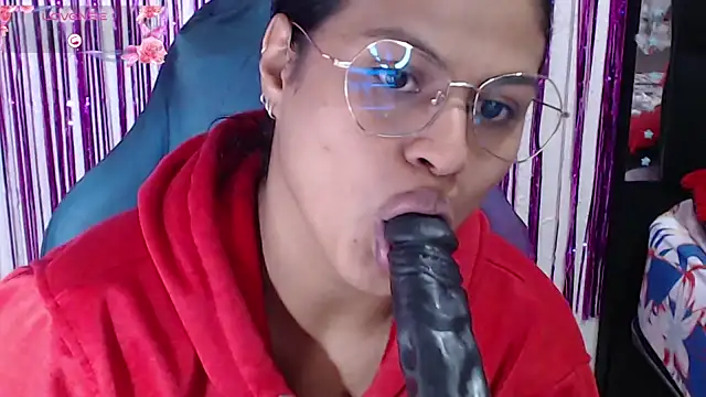 SweetAlmaa online show from 02/12/26, 10:15