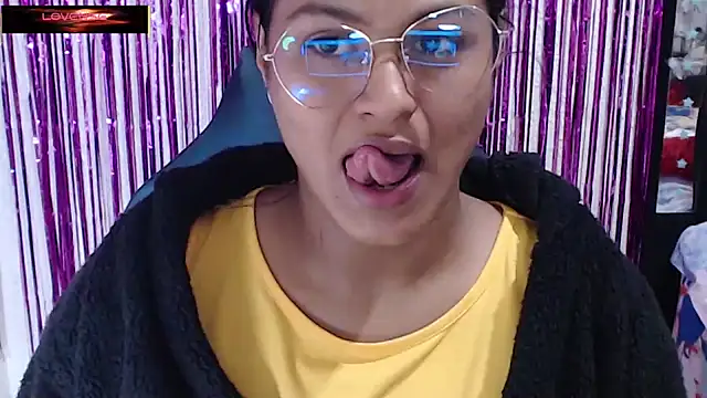 SweetAlmaa online show from 02/14/26, 11:32